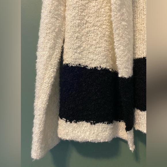 Lauren Ralph Lauren Cardigan - Picture 3 of 5